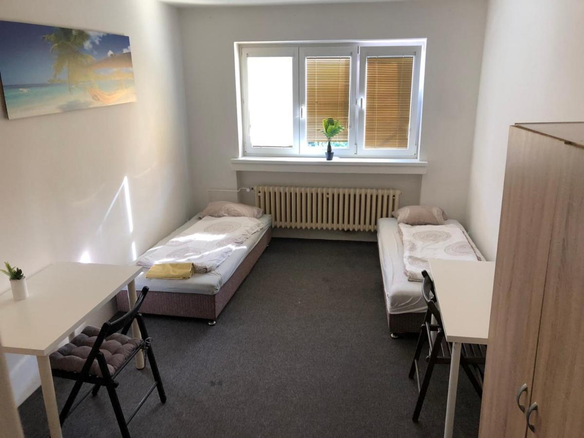 Hostel House Near Bvv-Vystaviste Brno Ngoại thất bức ảnh