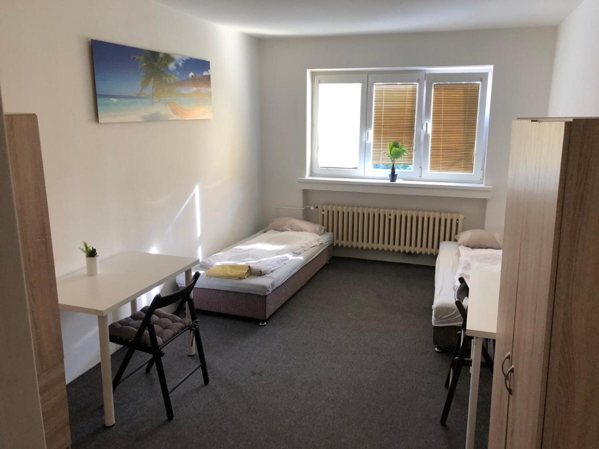 Hostel House Near Bvv-Vystaviste Brno Ngoại thất bức ảnh